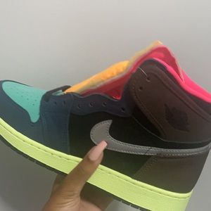 Air Jordan 1 Retro High Tokyo Bio Hack